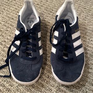 Adidas Gazelle Kid’s Sneakers in Navy and White
